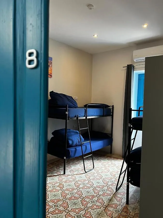 Saint Julian's Bookarest Hostel Malta מלטה
