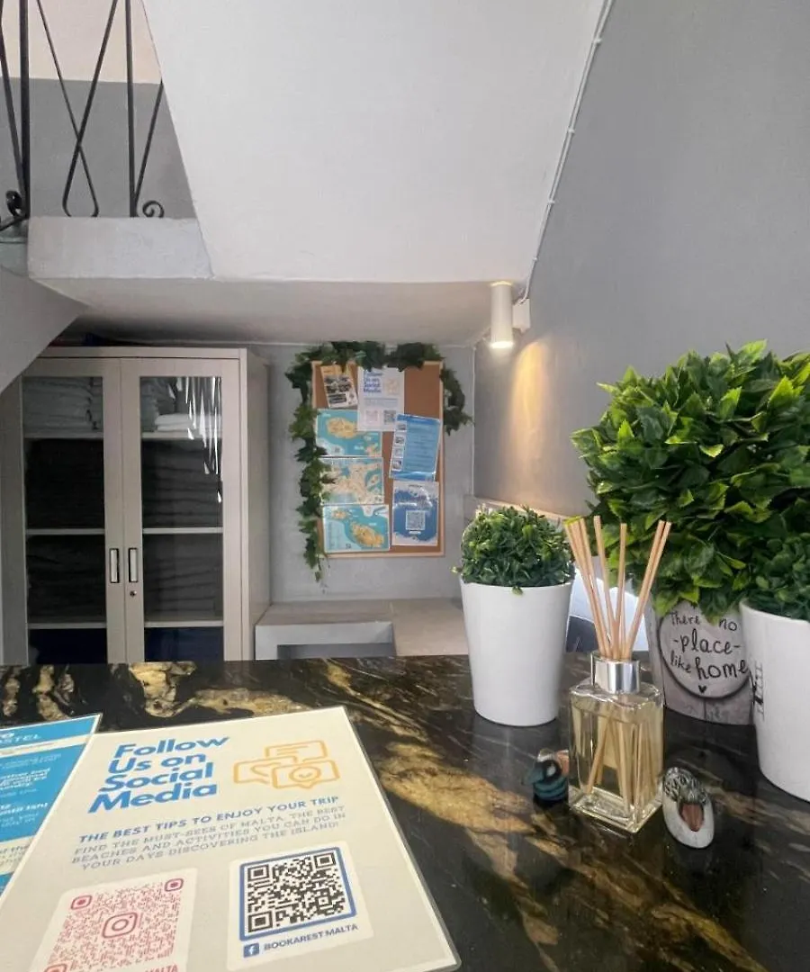 Saint Julian's Bookarest Hostel Malta מלטה